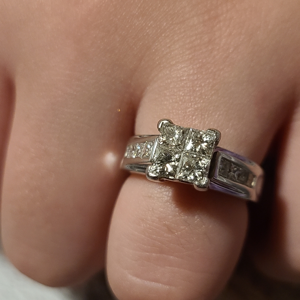 Kay Jewelers diamond ring - Picture 9 of 14